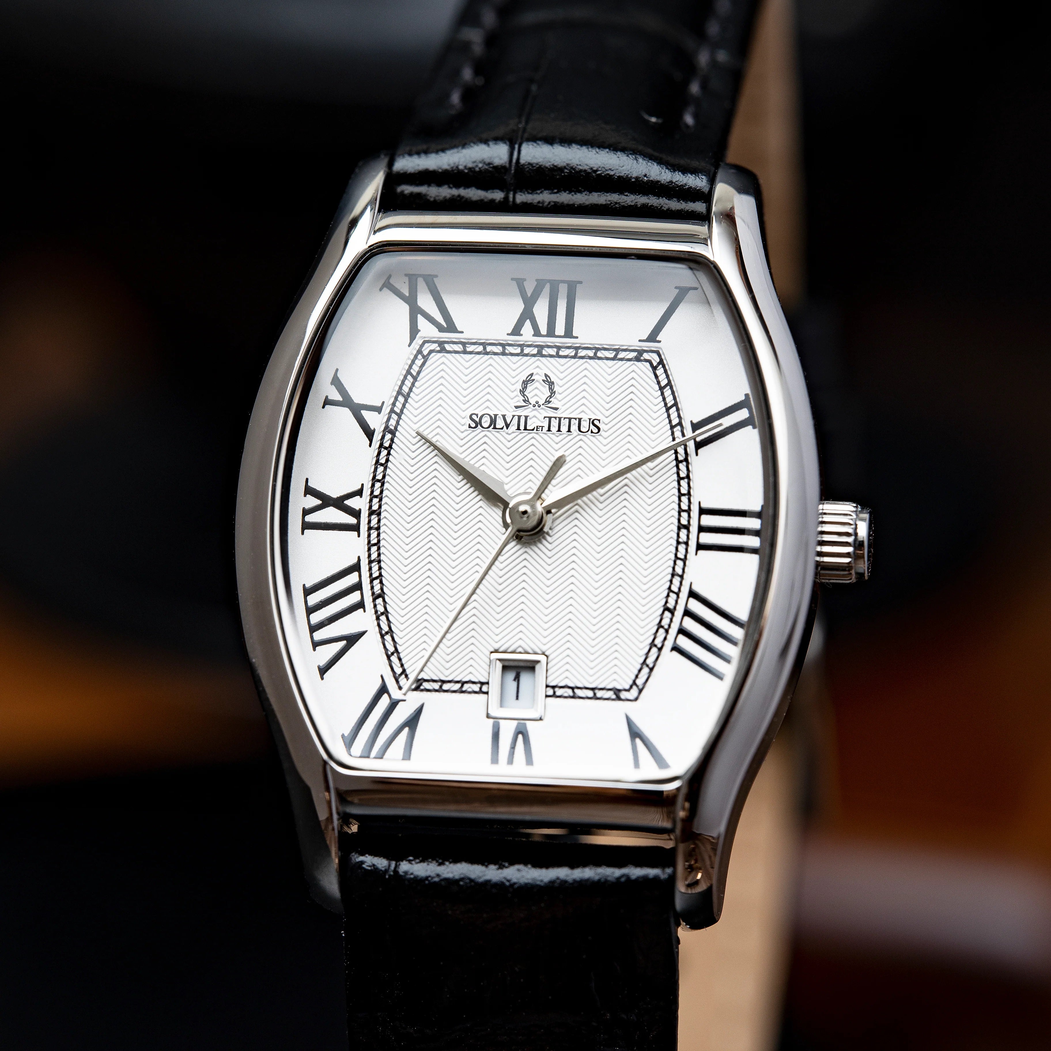 Barista 3 Hands Date Quartz Leather Watch W06-02825-001